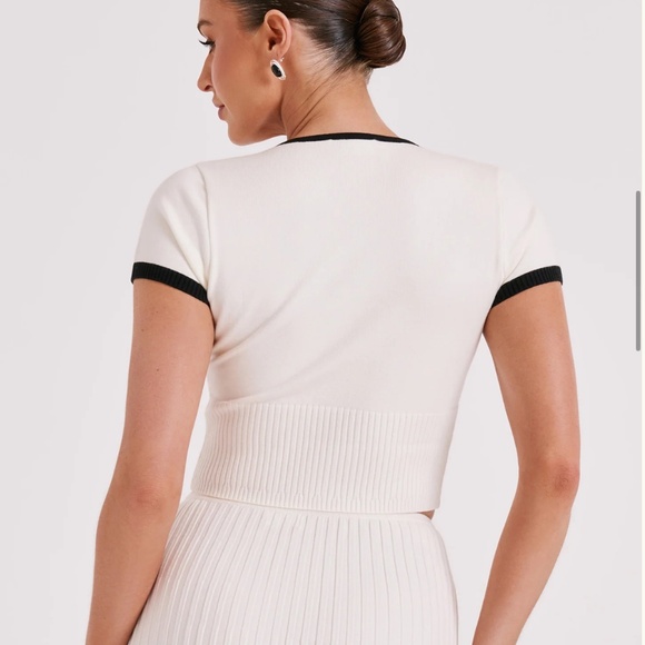 Meshki Jolene Contrast Button Up Knit Top - Picture 2 of 3